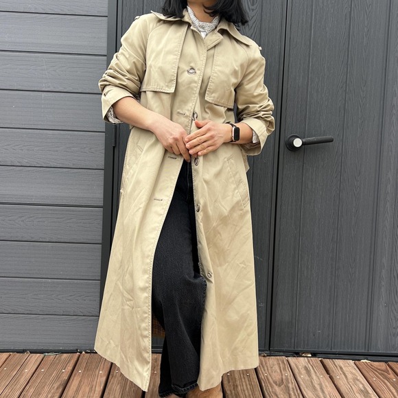 Vintage Utex Trench Coat Beige Classic Long Jacket Minimalist Belted small coat - Picture 7 of 10
